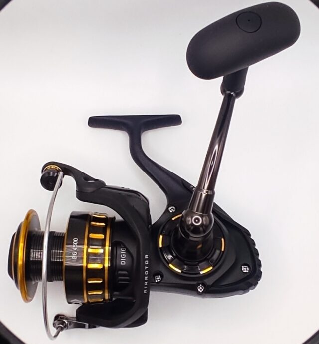 Carrete Daiwa BG 4500